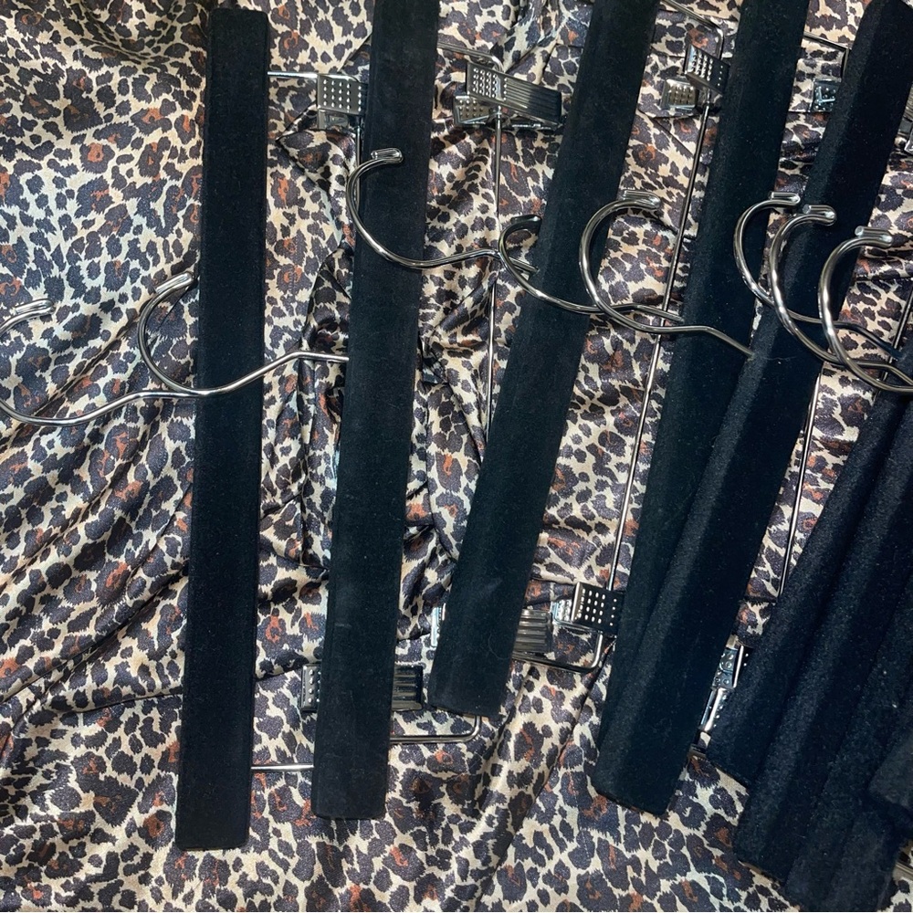 10 Crushed Velvet Black and Silver Pant Hangers - Picture 4 of 16